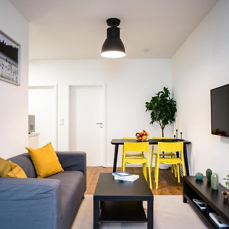 Fantastic 2 Bedroom Apartment ベルリン エクステリア 写真