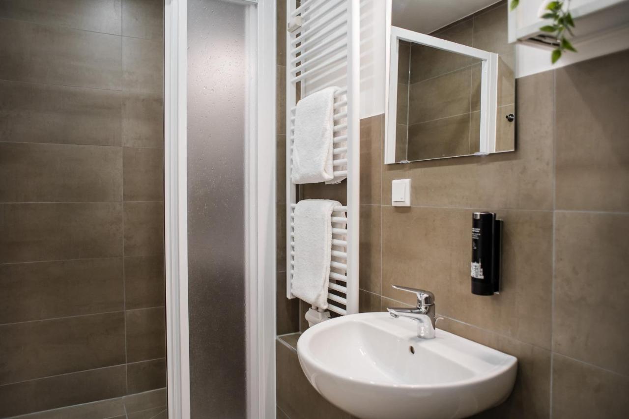Fantastic 2 Bedroom Apartment ベルリン エクステリア 写真